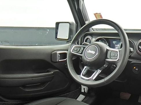 Used 2023 Jeep Wrangler Unlimited Rubicon 4xe AWD/4WD image 19