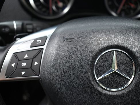 Used 2014 Mercedes-Benz G 63 AMG 4MATIC image 23