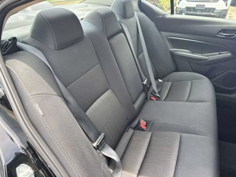Used 2025 Nissan Altima 2.5 SV FWD image 44