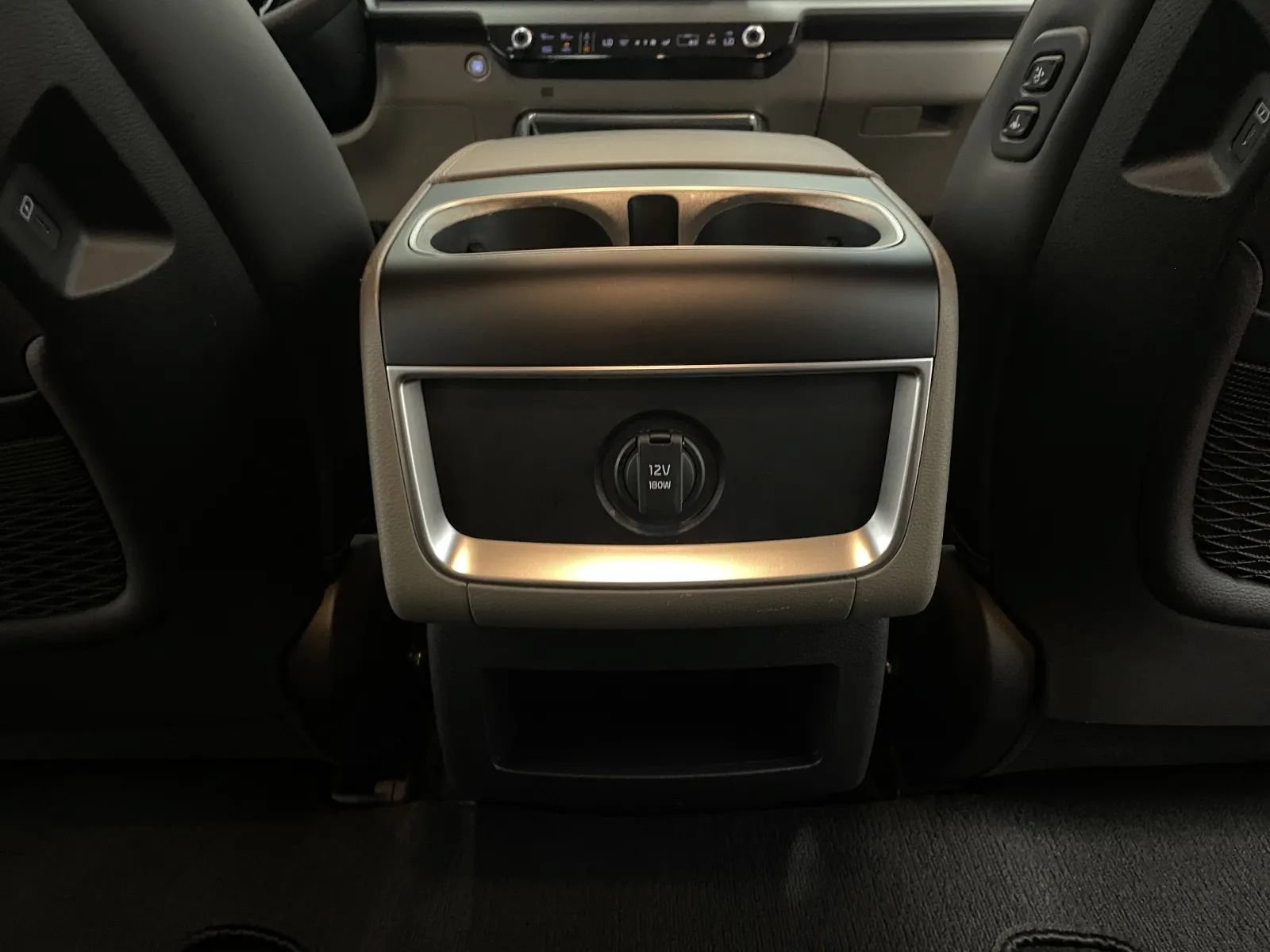 Used 2025 Kia Carnival EX FWD image 28