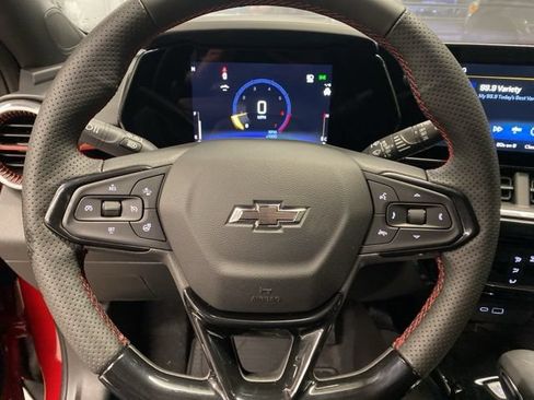 New 2026 Chevrolet Trax RS w/ Sunroof Package FWD image 11