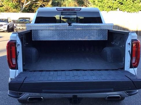 Used 2020 GMC Sierra 1500 SLT w/ SLT Premium Plus Package image 9