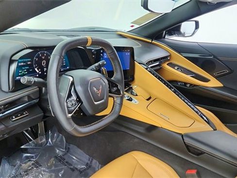 Used 2024 Chevrolet Corvette Stingray w/ Stealth Interior Trim Package image 18