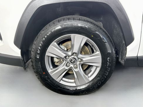 Used 2022 Toyota RAV4 XLE w/ Convenience Package AWD/4WD image 38