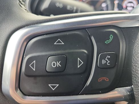 Used 2025 Jeep Wrangler Unlimited Sahara AWD/4WD image 22