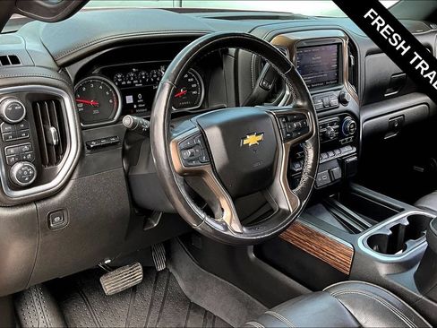 Used 2020 Chevrolet Silverado 1500 High Country w/ Technology Package AWD/4WD image 5