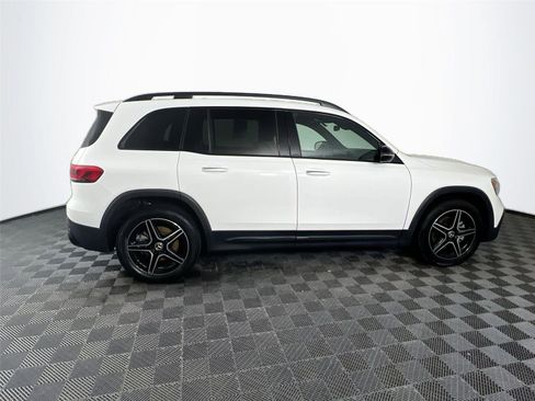 Certified 2023 Mercedes-Benz GLB 250 4MATIC image 7