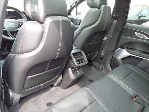 New 2025 Cadillac Lyriq Luxury image 14