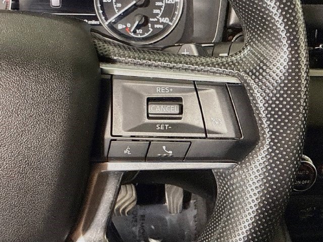 Used 2025 Mitsubishi Outlander ES FWD image 14