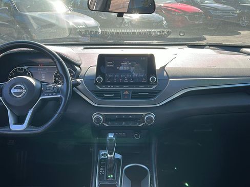 Used 2023 Nissan Altima 2.5 SR image 6