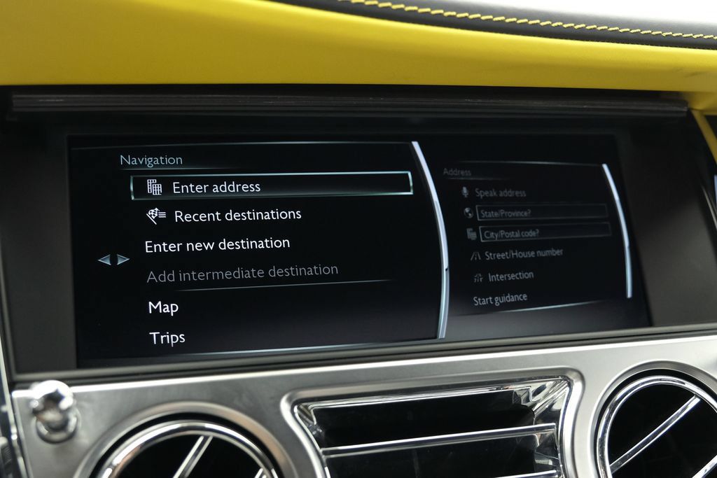 Used 2021 Rolls-Royce Dawn RWD image 32