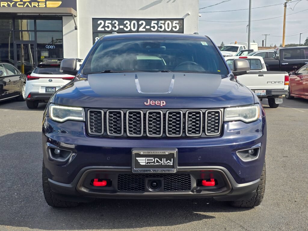 Used 2018 Jeep Grand Cherokee Trailhawk w/ Trailhawk Luxury Group AWD/4WD image 3