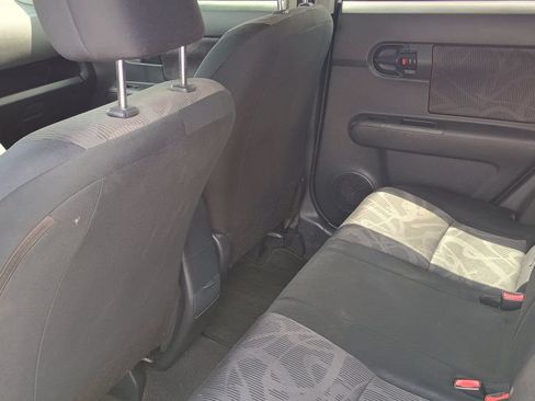 Used 2013 Scion xB FWD image 17
