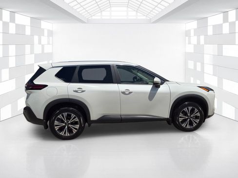 Certified 2023 Nissan Rogue SV w/ SV Premium B Package FWD image 8