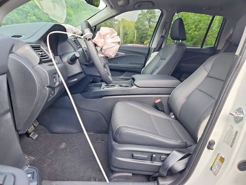 Used 2025 Honda Ridgeline RTL image 6
