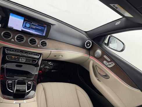 Used 2017 Mercedes-Benz E 300 4MATIC image 51