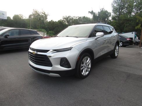 Used 2020 Chevrolet Blazer LT w/ Sound & Technology Package FWD image 8