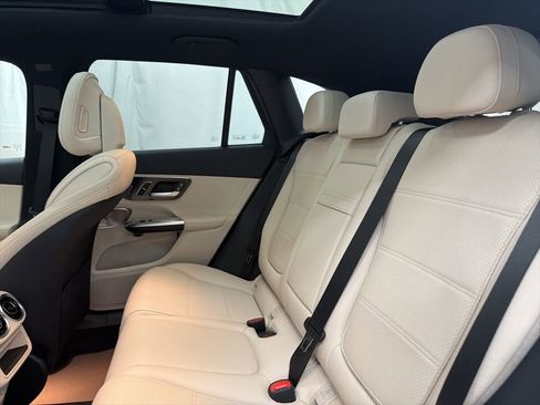 New 2026 Mercedes-Benz GLC 300 image 19