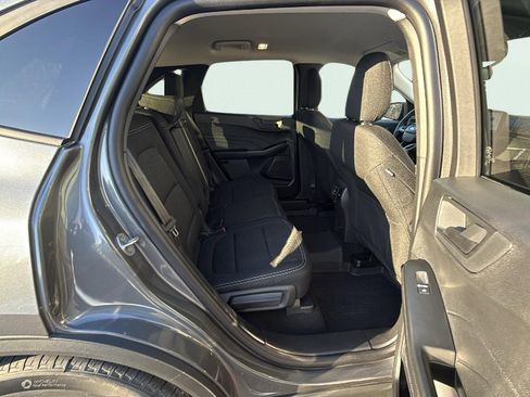 Used 2025 Ford Escape Active w/ Cold Weather Package image 17