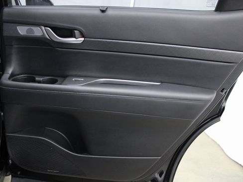 Used 2023 Hyundai Palisade Limited w/ Cargo Package image 26