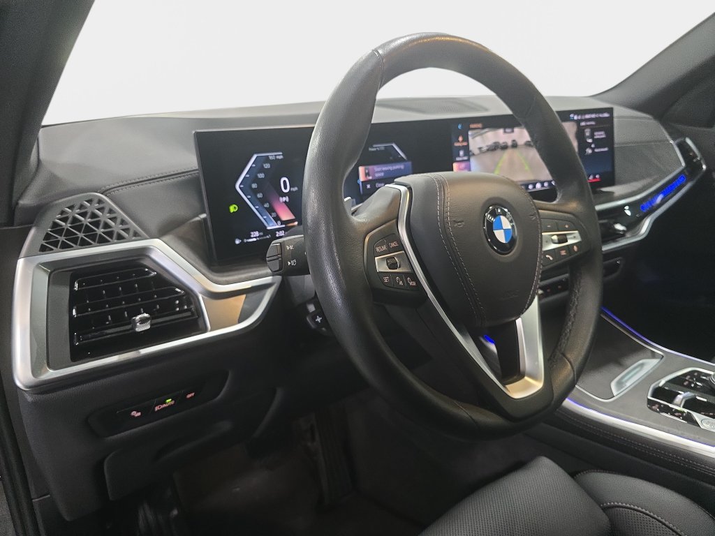 Certified 2025 BMW X5 xDrive40i w/ Parking Assistance Package AWD/4WD image 20