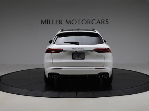 New 2025 Maserati Grecale GT image 6