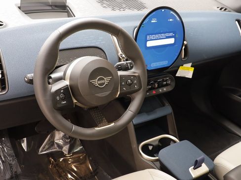 Certified 2025 MINI Cooper Countryman S image 7