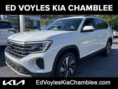 Used 2024 Volkswagen Atlas SE FWD image 1