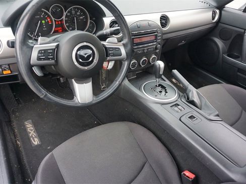 Used 2010 MAZDA MX-5 Miata Touring image 5