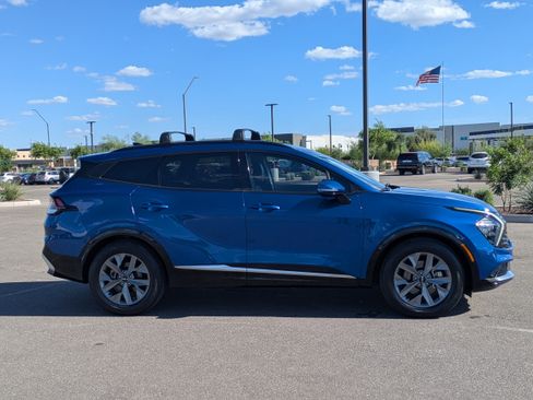 Used 2023 Kia Sportage SX image 6