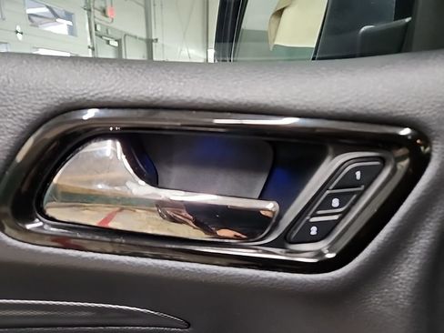 Used 2022 Dodge Durango GT image 39