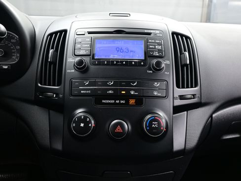 Used 2011 Hyundai Elantra GLS w/ Popular Equipment Pkg 2 image 17