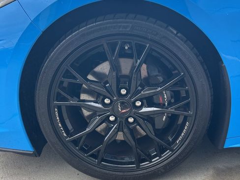 Used 2023 Chevrolet Corvette Stingray Premium Cpe w/ Z51 Performance Package RWD image 10