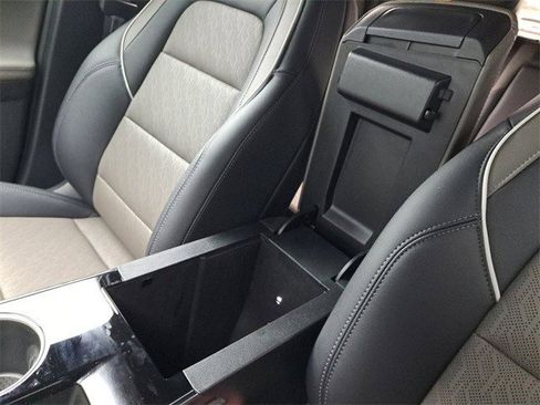 Certified 2026 Chevrolet Equinox LT w/ Convenience Package II image 16