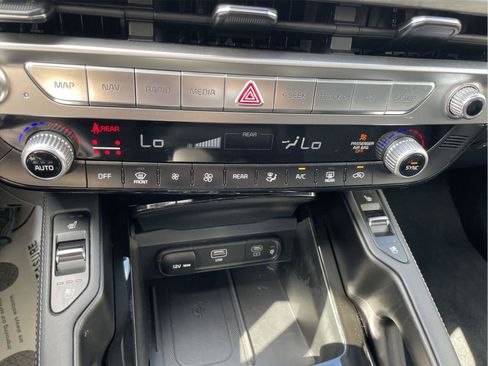 Used 2024 Kia Telluride EX X-Line AWD/4WD image 33
