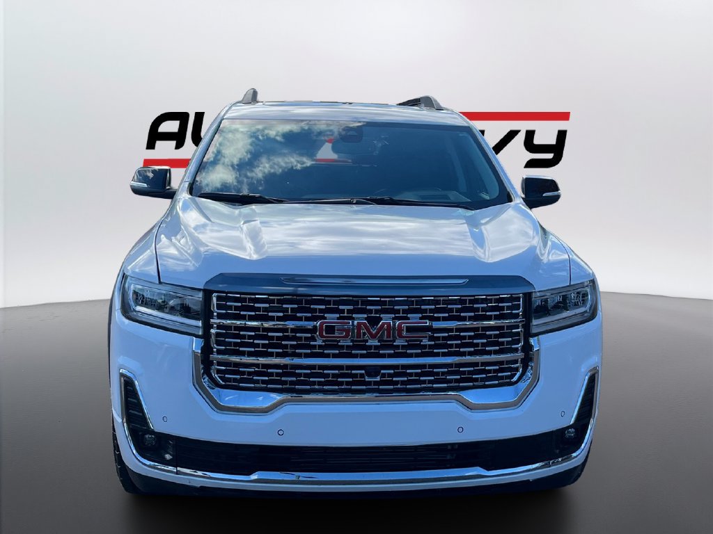 Used 2023 GMC Acadia AT4 w/ Technology Package AWD/4WD image 2