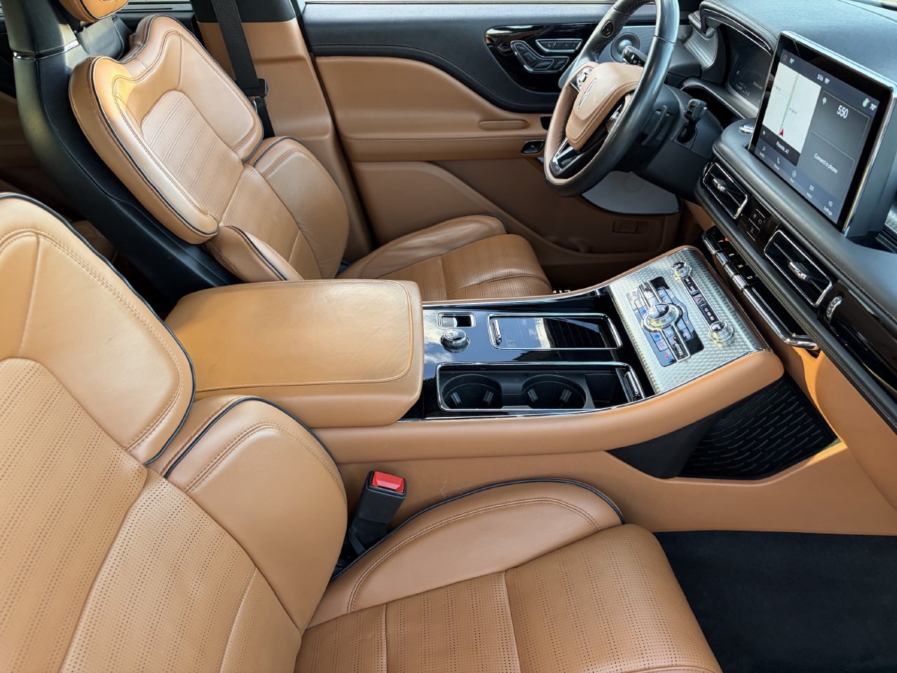 Certified 2023 Lincoln Aviator Black Label w/ Class IV Trailer Tow Package AWD/4WD image 10