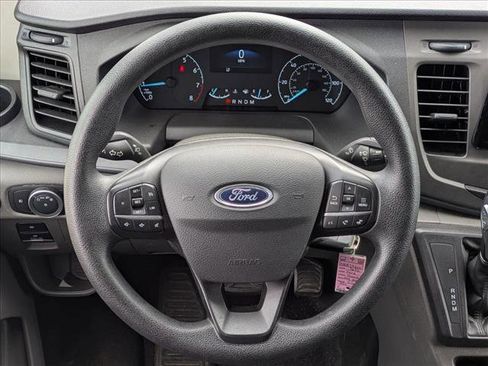 Used 2022 Ford Transit 350 XLT image 5