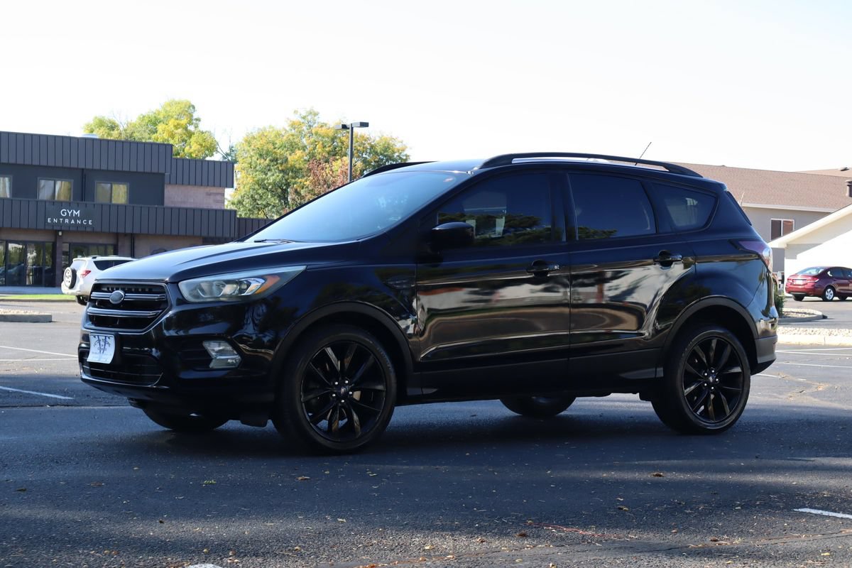 Used 2017 Ford Escape SE w/ Equipment Group 201A AWD/4WD image 11