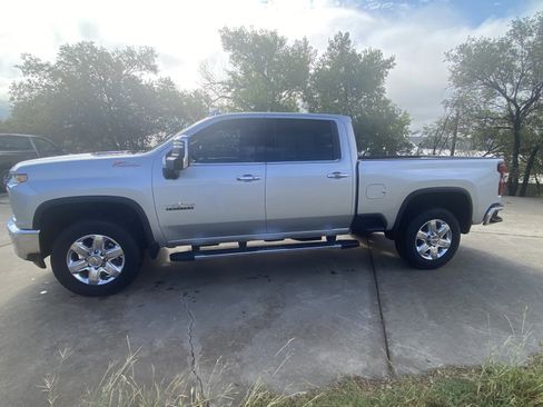 Used 2021 Chevrolet Silverado 2500 LTZ w/ LTZ Premium Texas Edition image 4