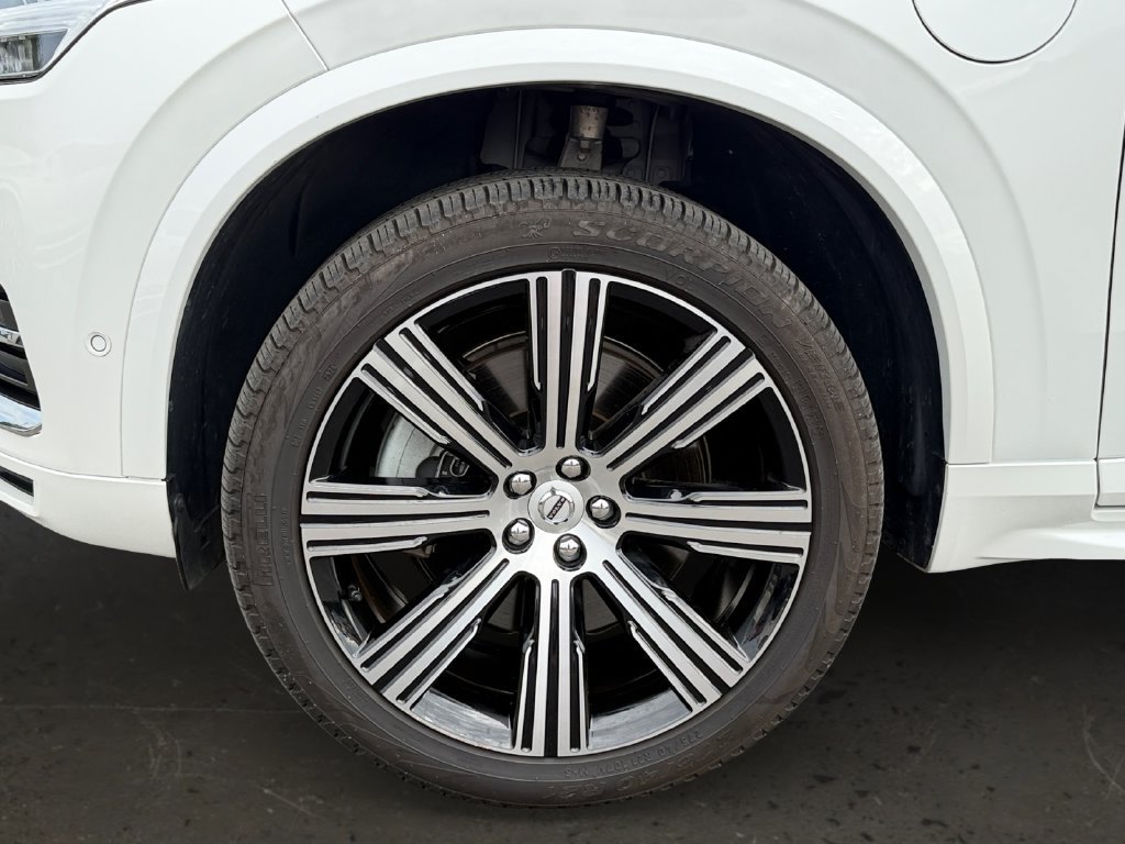Certified 2025 Volvo XC90 T8 Ultra AWD/4WD image 27