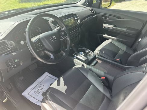 Used 2021 Honda Pilot Black Edition image 7
