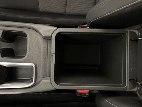 Used 2020 Nissan Sentra SV image 23