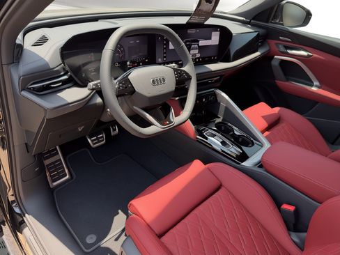 New 2026 Audi SQ5 Premium Plus AWD/4WD image 4