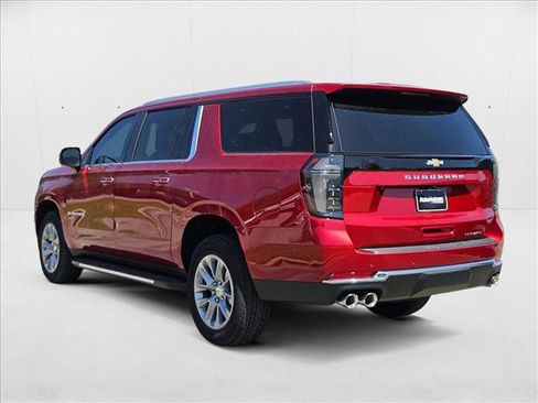 New 2025 Chevrolet Suburban Premier image 8