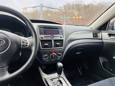 Used 2011 Subaru Impreza 2.5i image 25