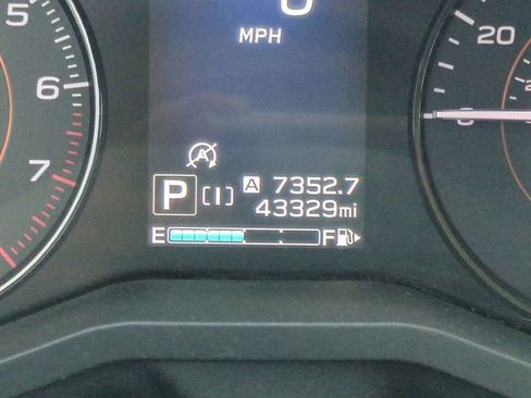 Used 2020 Subaru Crosstrek 2.0i Premium w/ Moonroof Package 1 image 33