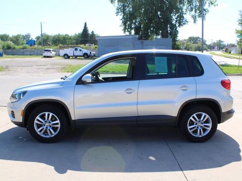 Used 2012 Volkswagen Tiguan S FWD image 5