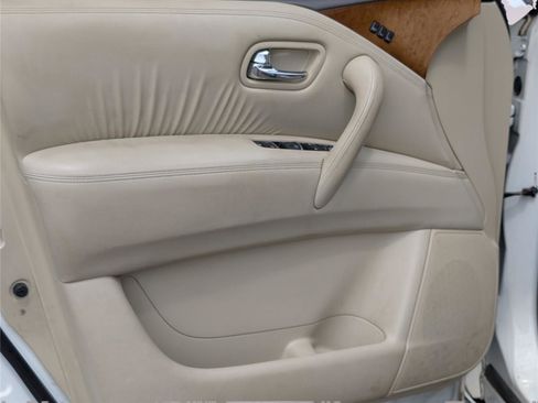 Used 2014 INFINITI QX80 2WD w/ Theater Package image 14