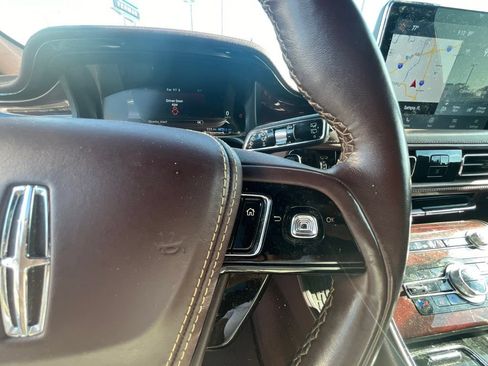 Used 2022 Lincoln Aviator Black Label Grand Touring AWD/4WD image 12